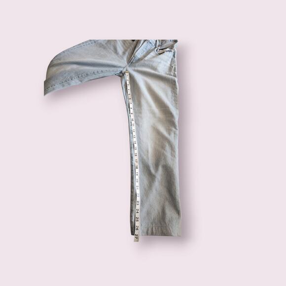 Levi's 501 81' Women's 25×31 Big E Light Wash Denim Vintage‎ Reproduction - Picture 6 of 16